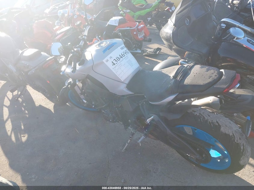 2025 Yamaha Mtn1000 VIN: JYARN79E2SA002017 Lot: 43046958