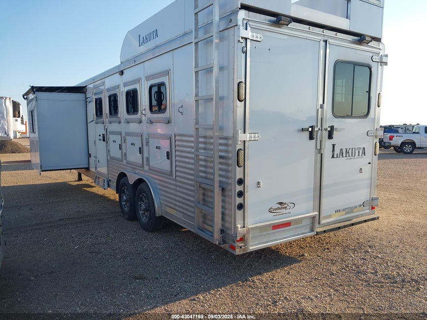 2016 LAKOTA CHARGER C8411 auction photo 3