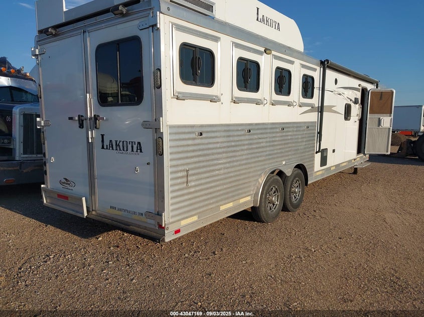 2016 LAKOTA CHARGER C8411 auction photo 4