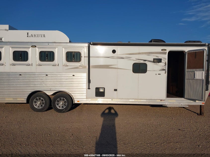 2016 LAKOTA CHARGER C8411 auction photo 7