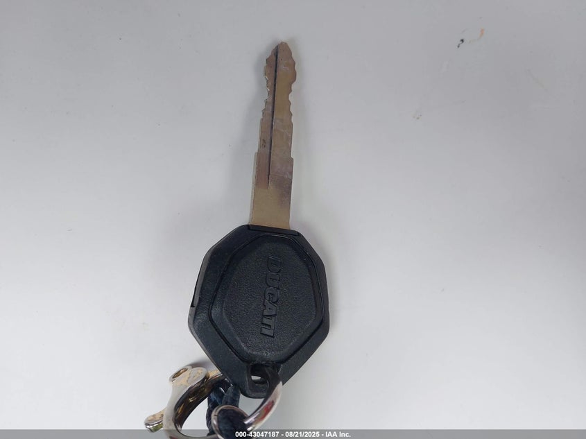 2024 Ducati Monster VIN: ZDMMAMDT9RB008534 Lot: 43047187