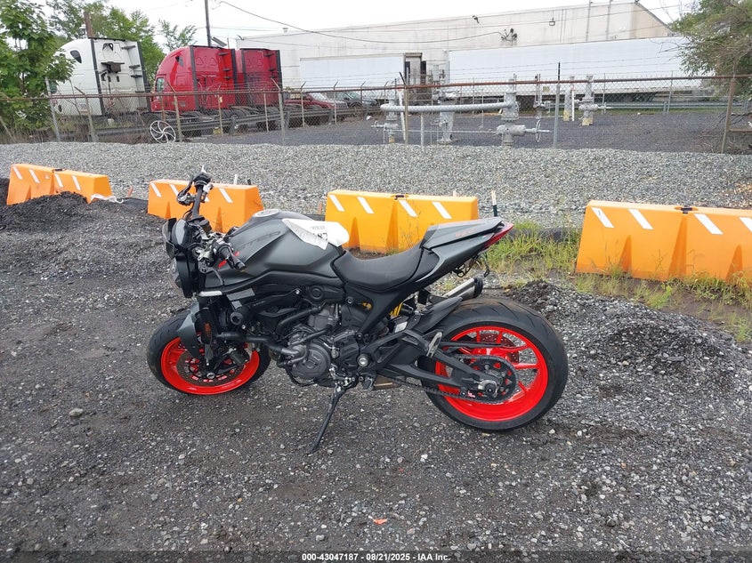 2024 Ducati Monster VIN: ZDMMAMDT9RB008534 Lot: 43047187