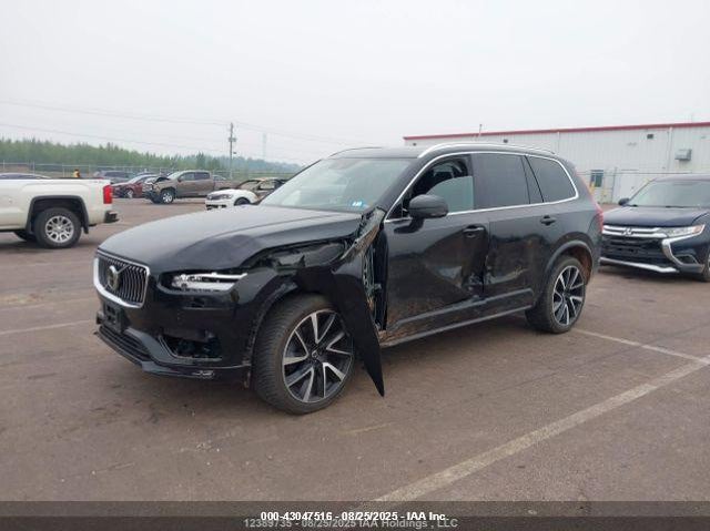 Vin: yv4a22pk6n1829221, lot: 43541677, volvo xc90 t6 momentum 7 passenger 2022 img_1