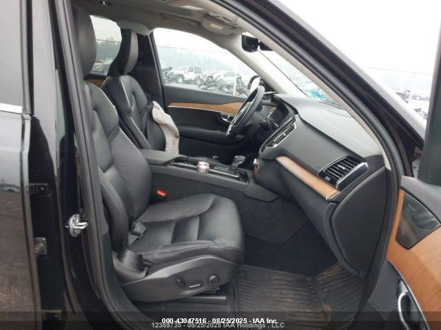 Vin: yv4a22pk6n1829221, lot: 43541677, volvo xc90 t6 momentum 7 passenger 20224