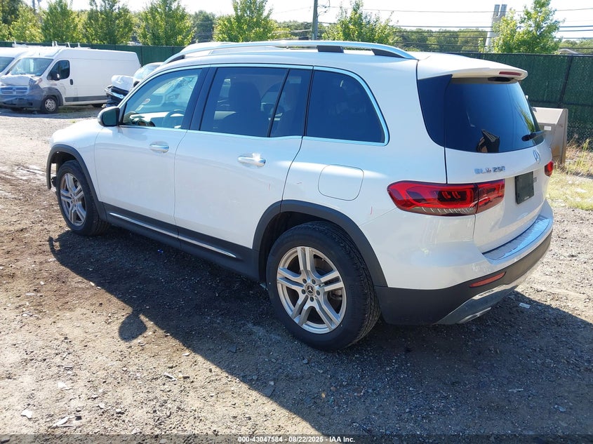 2022 MERCEDES-BENZ GLB 250 4MATIC - W1N4M4HB8NW182773