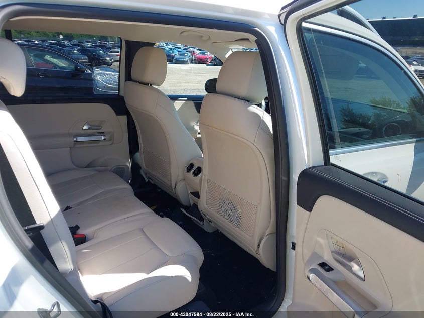 2022 MERCEDES-BENZ GLB 250 4MATIC - W1N4M4HB8NW182773