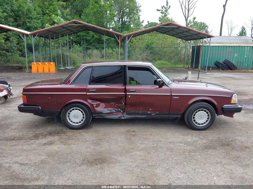 1991 Volvo 240 VIN: YV1AA8844M1435668 Lot: 43047811