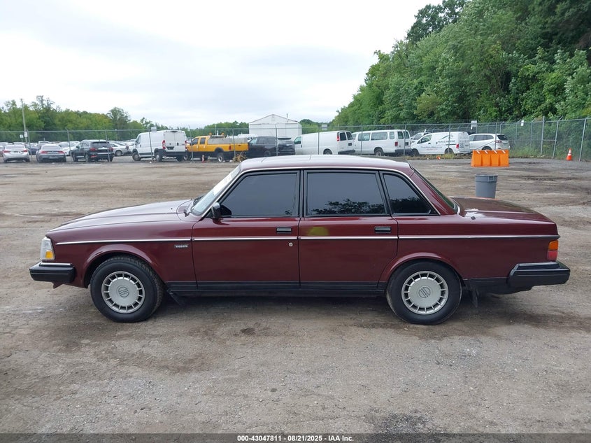1991 Volvo 240 VIN: YV1AA8844M1435668 Lot: 43047811