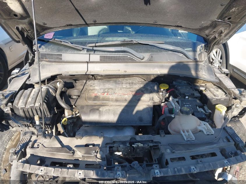 2018 Jeep Compass Latitude 4X4 VIN: 3C4NJDBBXJT139131 Lot: 43047873