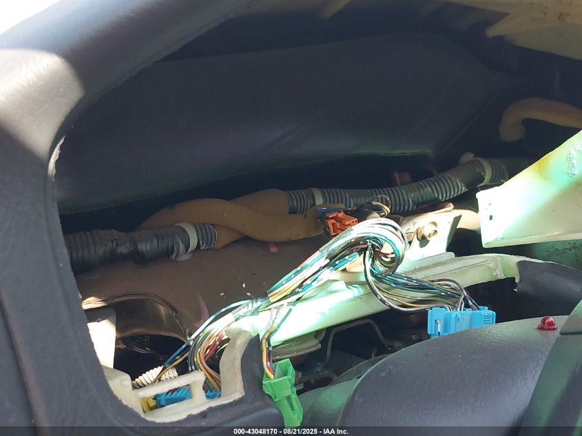 2000 Honda Civic Si VIN: 1HGEM1157YL032949 Lot: 43048170