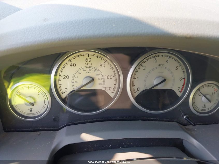 2010 Chrysler Town & Country Touring VIN: 2A4RR5D12AR427744 Lot: 43048957