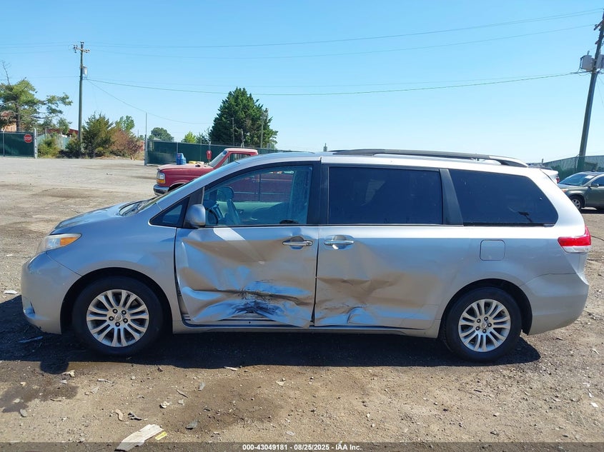 2011 Toyota Sienna Xle V6 VIN: 5TDYK3DC5BS042652 Lot: 43049181