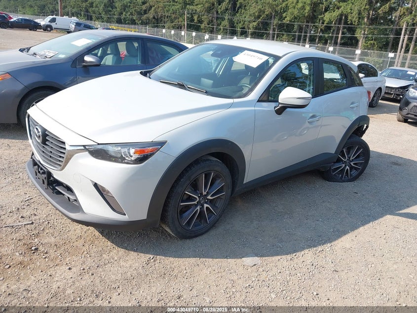 JM1DKFC73J0301080 2018 Mazda Cx-3 2.0 Touring White