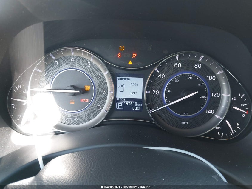 2014 INFINITI QX80 JN8AZ2NF1E9555873