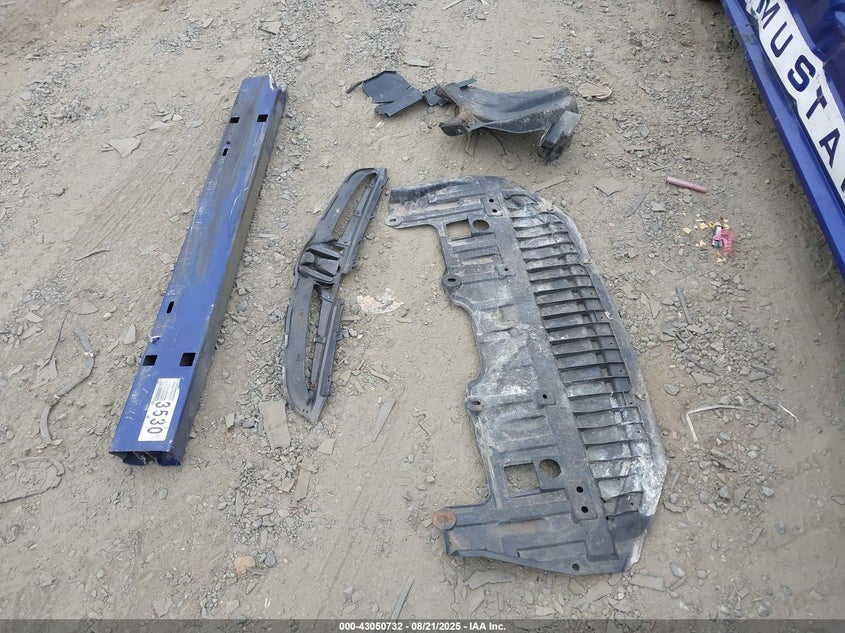 2004 Ford Mustang VIN: 1FAFP40654F182403 Lot: 43050732