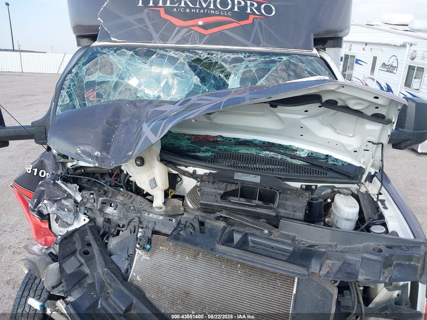 2022 Chevrolet Express Cutaway Work Van VIN: 1HA3GSC70NN012877 Lot: 43051400