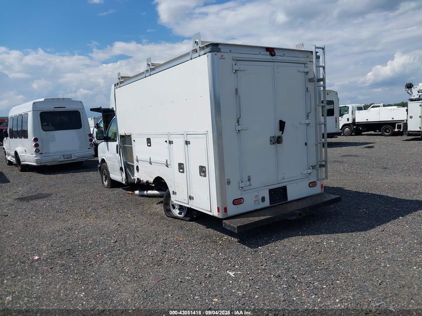 1GB0GRF74M1300228 2021 CHEVROLET EXPRESS photo no. 3