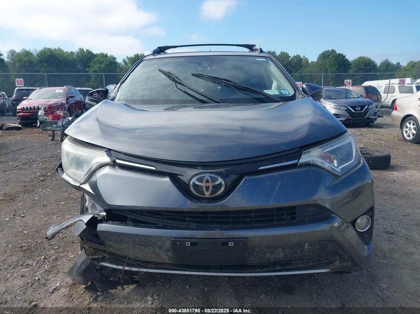 2018 TOYOTA RAV4 XLE - JTMRFREV1JD254308