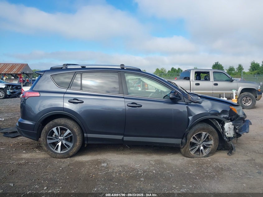 2018 TOYOTA RAV4 XLE - JTMRFREV1JD254308