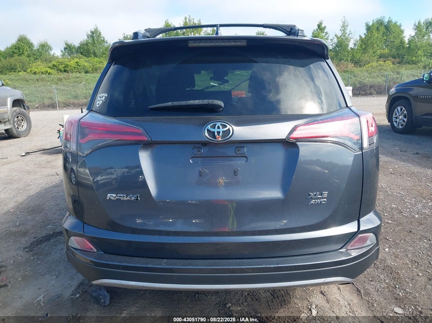 2018 TOYOTA RAV4 XLE - JTMRFREV1JD254308