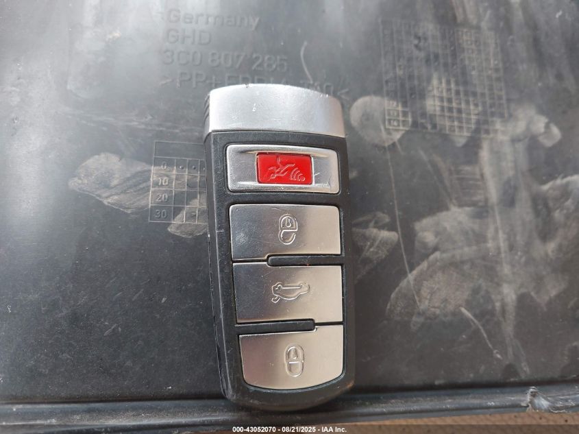 2009 Volkswagen Passat Komfort VIN: WVWXK73C39E074942 Lot: 43113843