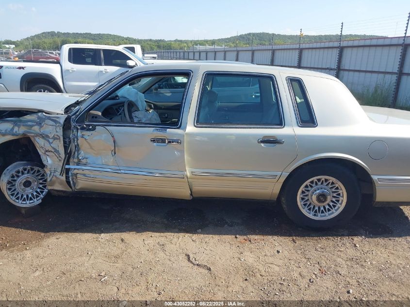 1997 Lincoln Town Car Executive VIN: 1LNLM81W8VY751886 Lot: 43052252