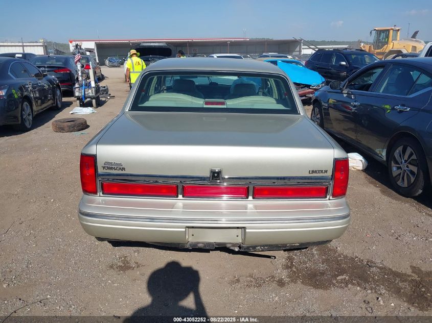 1997 Lincoln Town Car Executive VIN: 1LNLM81W8VY751886 Lot: 43052252