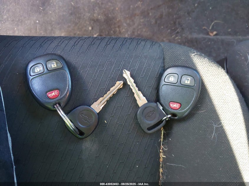 2013 CHEVROLET SILVERADO 1500 LT - 1GCRKSE76DZ266157