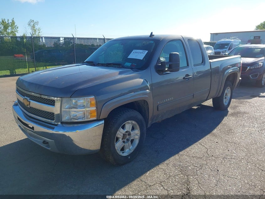 2013 CHEVROLET SILVERADO 1500 LT - 1GCRKSE76DZ266157