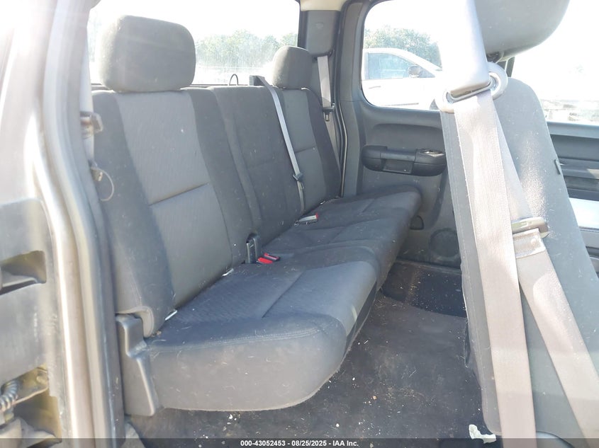 2013 CHEVROLET SILVERADO 1500 LT - 1GCRKSE76DZ266157