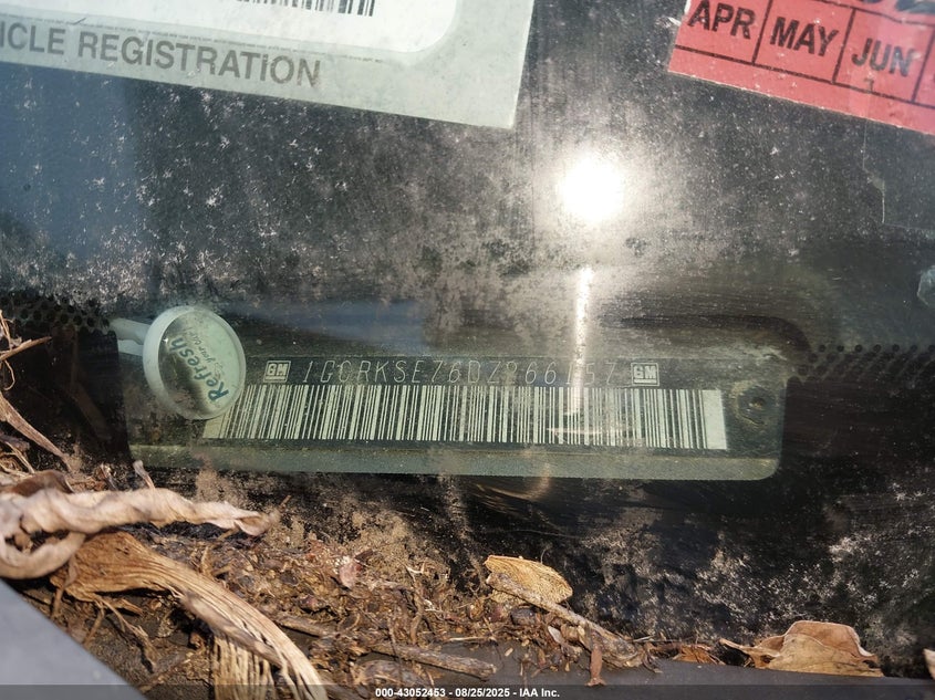 2013 CHEVROLET SILVERADO 1500 LT - 1GCRKSE76DZ266157