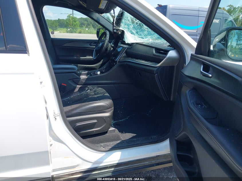 2024 JEEP GRAND CHEROKEE L ALTITUDE 4X4 - 1C4RJKAG6R8549048