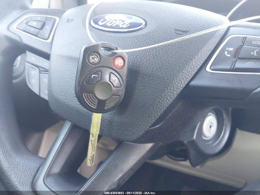 2018 Ford Focus Se VIN: 1FADP3F21JL252594 Lot: 43053683