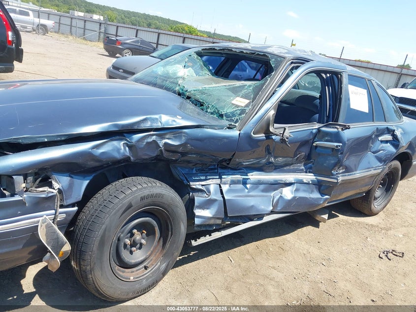 1997 Ford Crown Victoria VIN: 2FALP73W7VX109488 Lot: 43053777