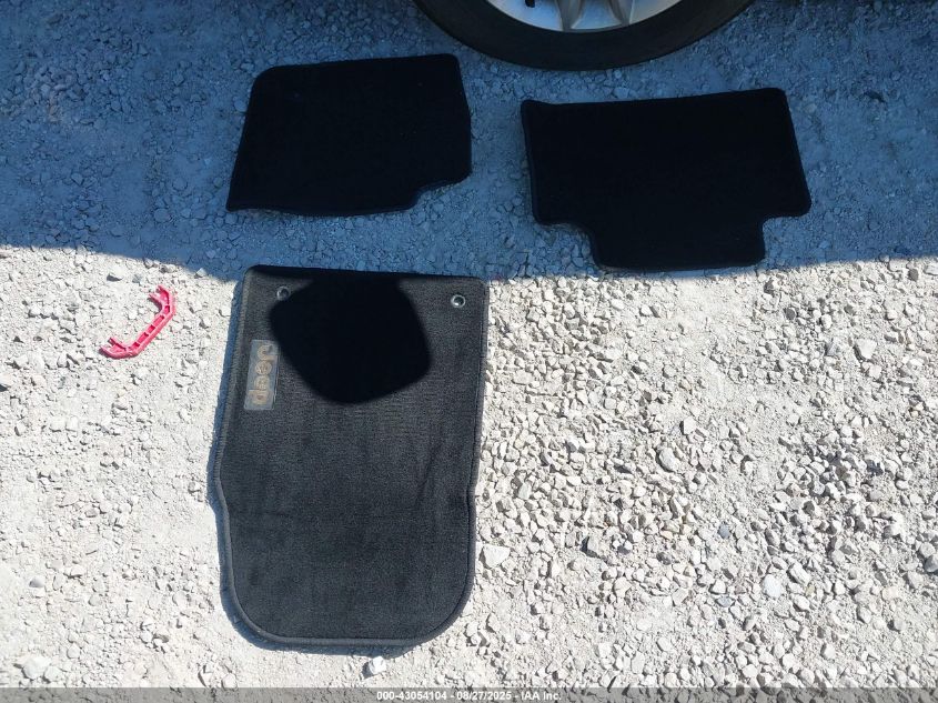 2014 Jeep Grand Cherokee Limited VIN: 1C4RJFBT0EC135211 Lot: 43054104