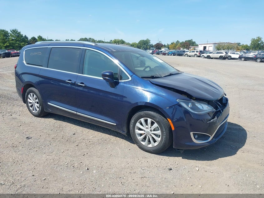 Vin: 2c4rc1bg5jr354599, lot: 43548337, chrysler pacifica touring l 2018 img_1