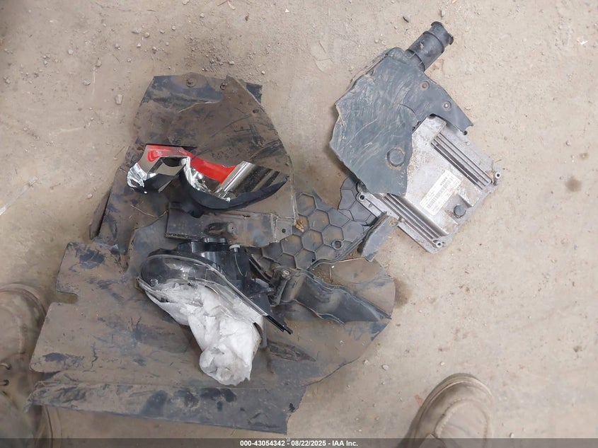 2016 FORD ESCAPE SE 1FMCU9GXXGUC04585