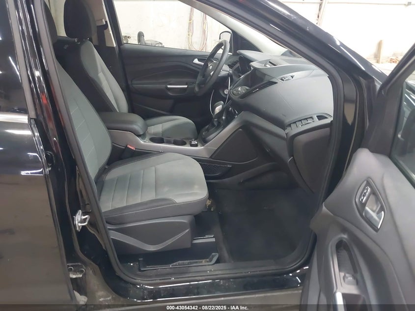 2016 FORD ESCAPE SE 1FMCU9GXXGUC04585