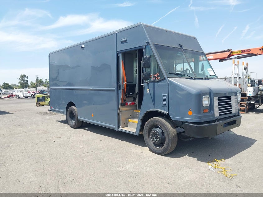 1F65F5KY0K0A16662 2019 Ford F-59 Commercial Stripped auction photo 1