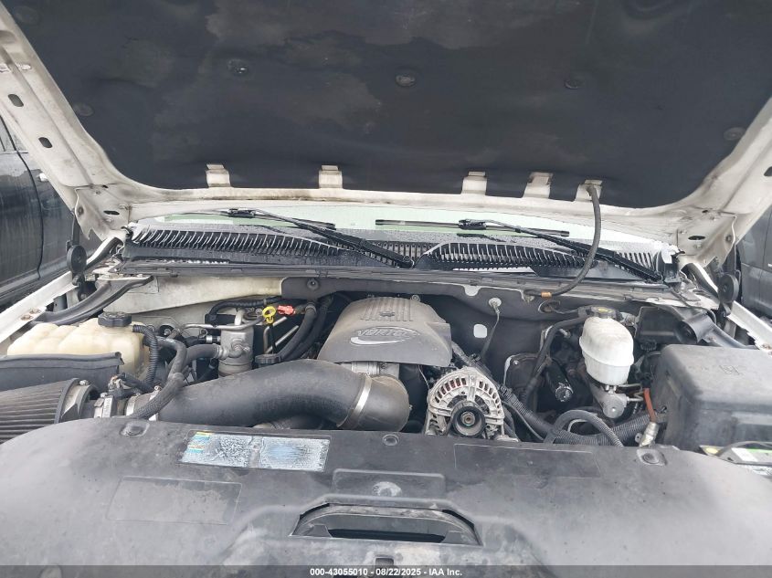 2005 Chevrolet Tahoe Lt VIN: 1GNEC13T35R143592 Lot: 43055010