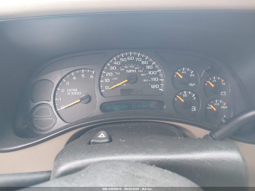 2005 Chevrolet Tahoe Lt VIN: 1GNEC13T35R143592 Lot: 43055010