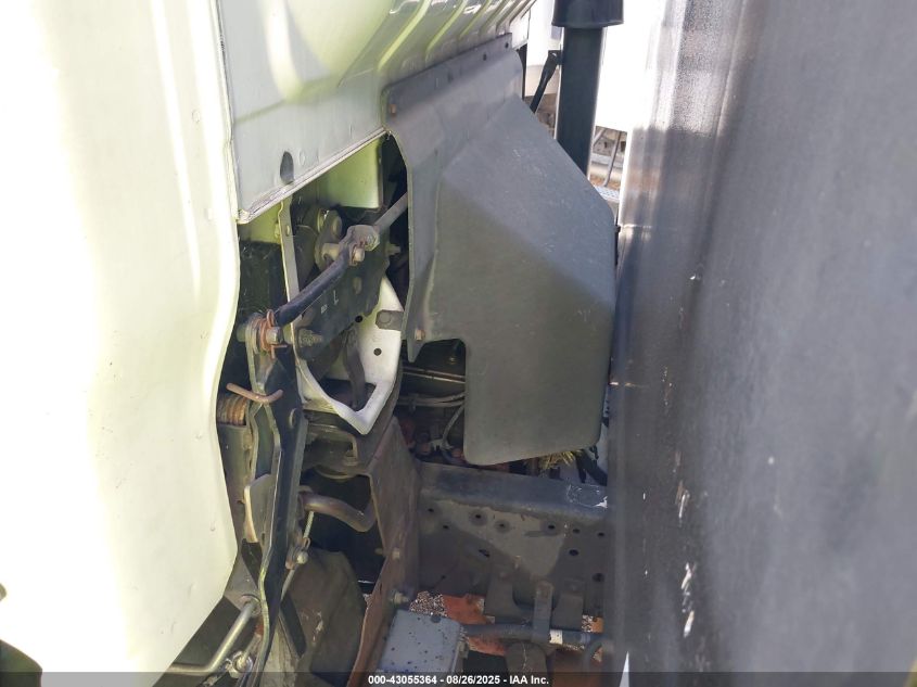 1999 Isuzu Npr VIN: 4KLB4B1R1XJ000504 Lot: 43055364