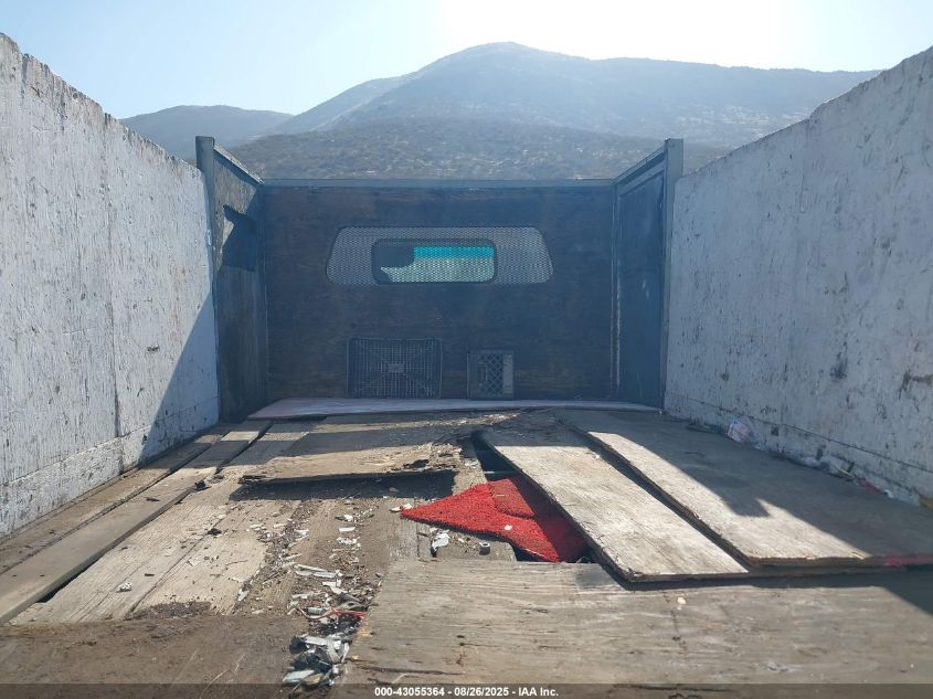 1999 Isuzu Npr VIN: 4KLB4B1R1XJ000504 Lot: 43055364