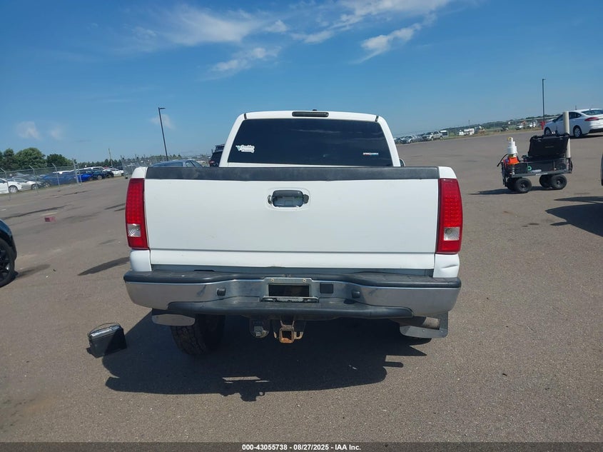 2005 Chevrolet Silverado 1500 Z71 VIN: 1GCEK19B75E163300 Lot: 43055738