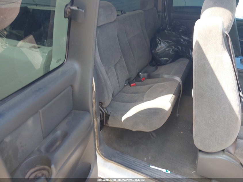 2005 Chevrolet Silverado 1500 Z71 VIN: 1GCEK19B75E163300 Lot: 43055738