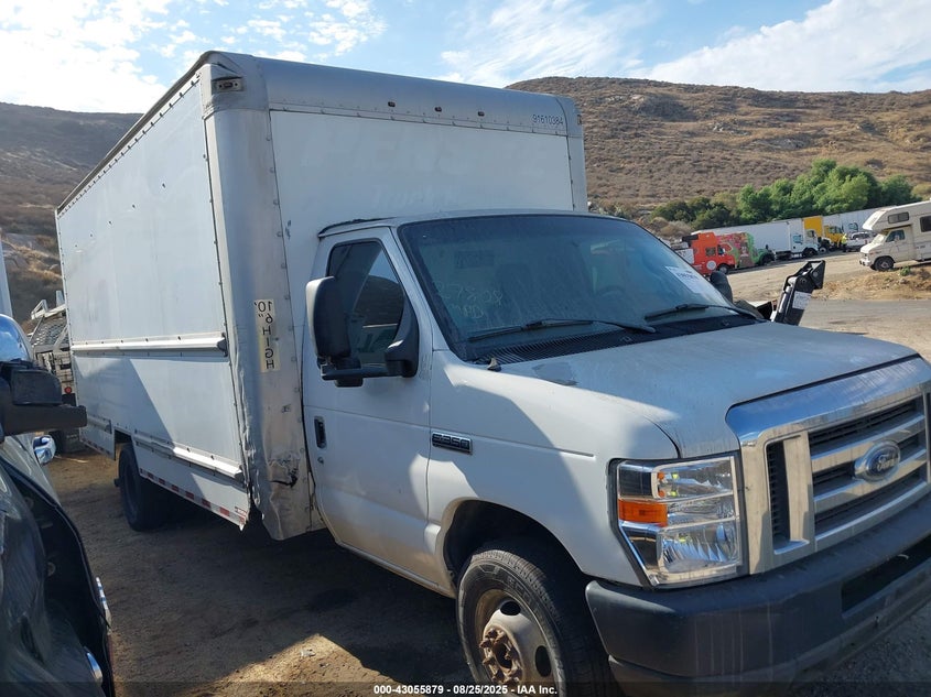 2018 Ford E-350 Cutaway VIN: 1FDWE3FS1JDC33347 Lot: 43055879