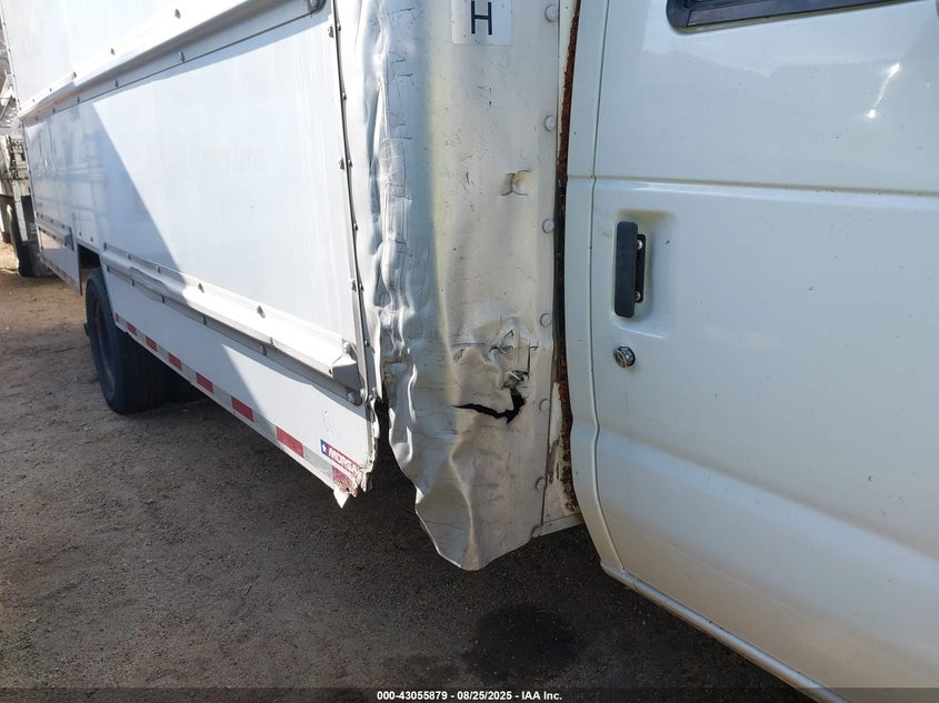 2018 Ford E-350 Cutaway VIN: 1FDWE3FS1JDC33347 Lot: 43055879