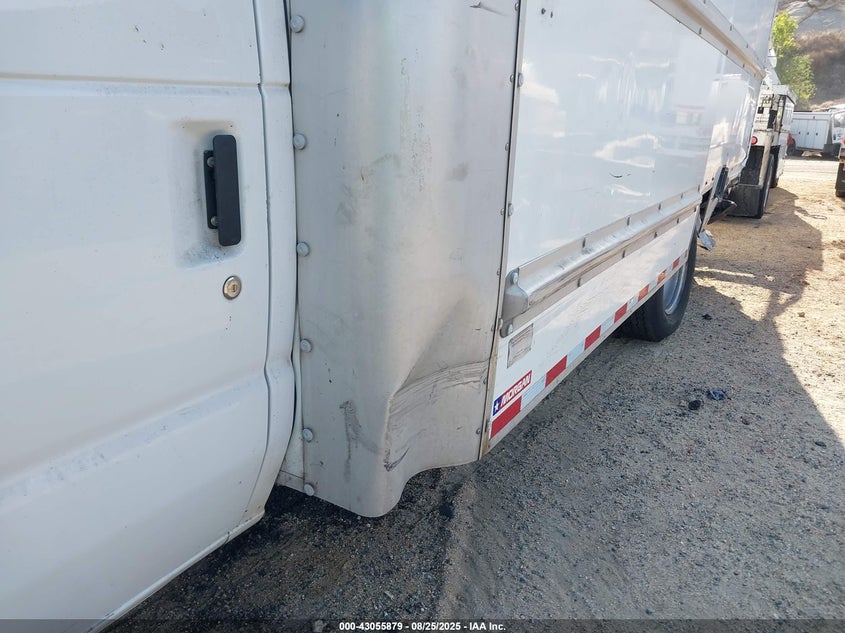 2018 Ford E-350 Cutaway VIN: 1FDWE3FS1JDC33347 Lot: 43055879