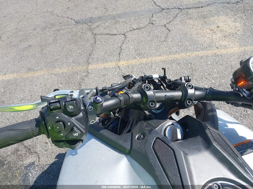 2025 YAMAHA MT09 SP - JYARN95Y0SA000388