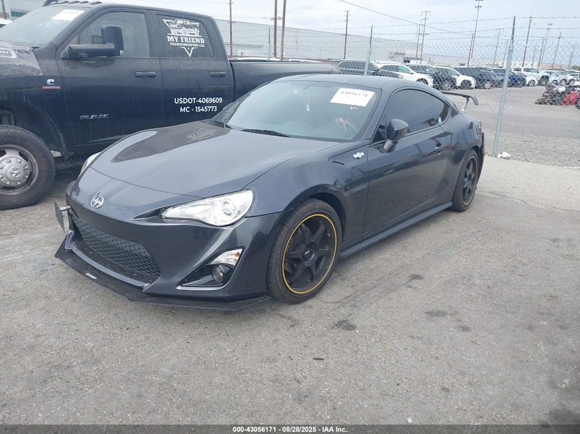 Vin: jf1znaa14g8700806, lot: 43550332, scion fr-s 20162